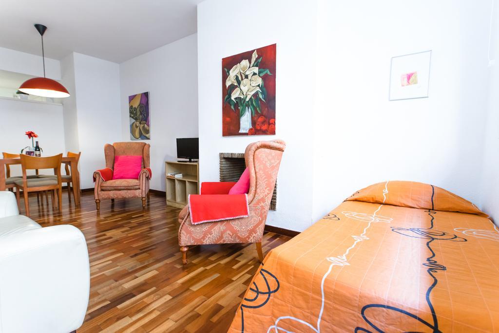 Sweet Bcn Apartments Barcelona Ngoại thất bức ảnh